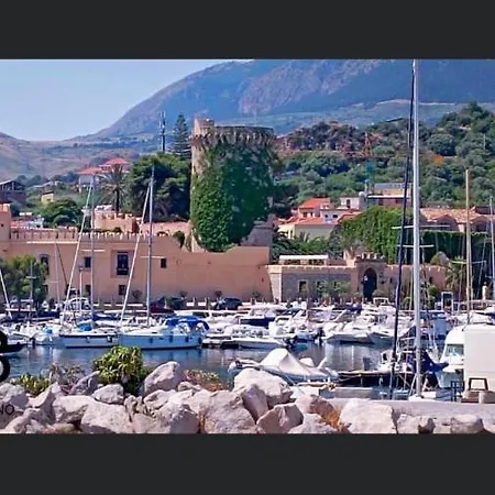 Сasa de vacaciones La Dea Del Mare Appartament *